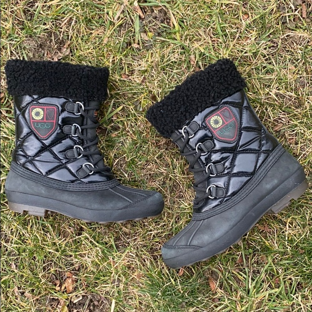 UGG AUSTRALIA Waterproof Boots 7.5
